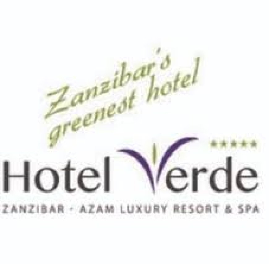 Night Auditor at Hotel Verde